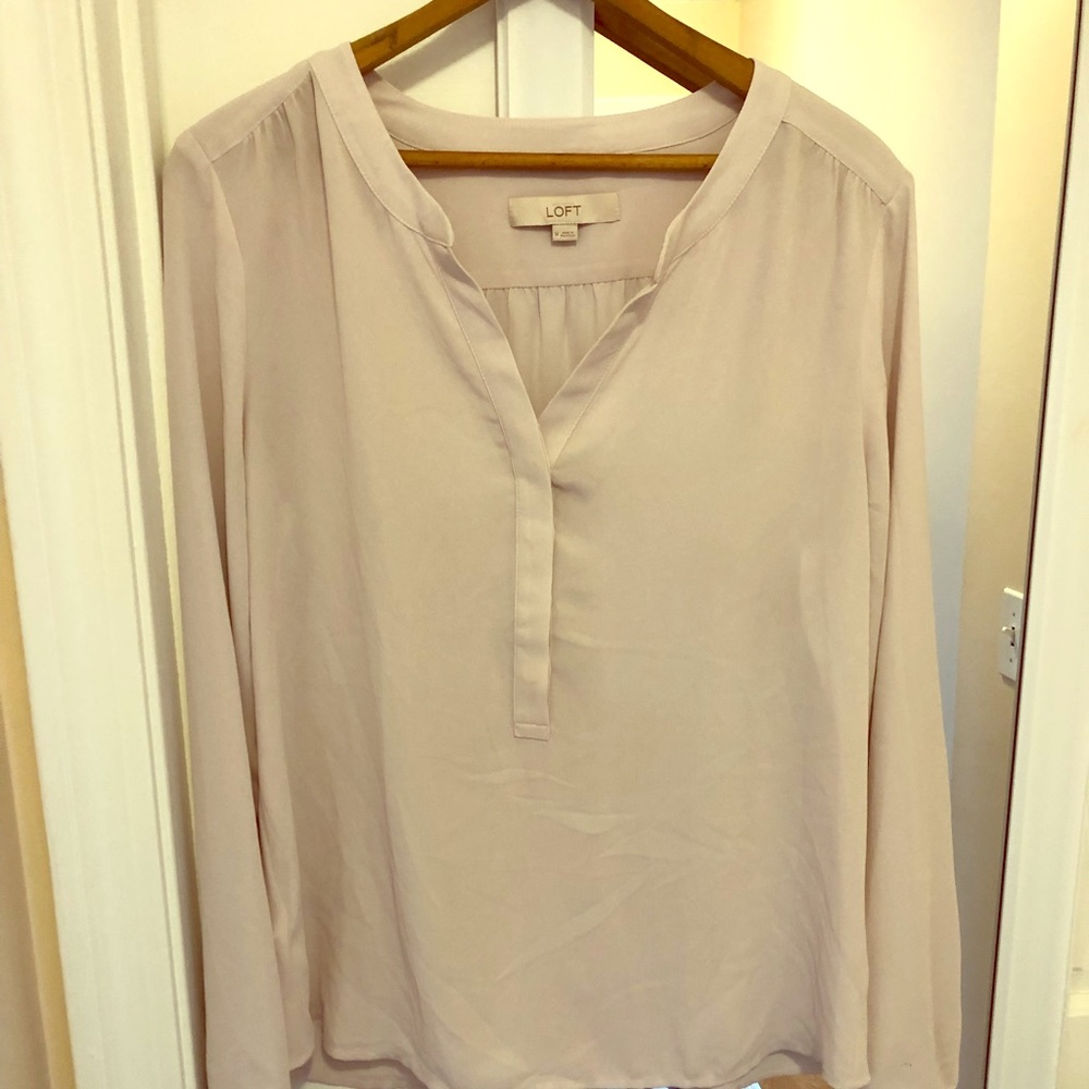 Loft V neck blouse light pink/ gray